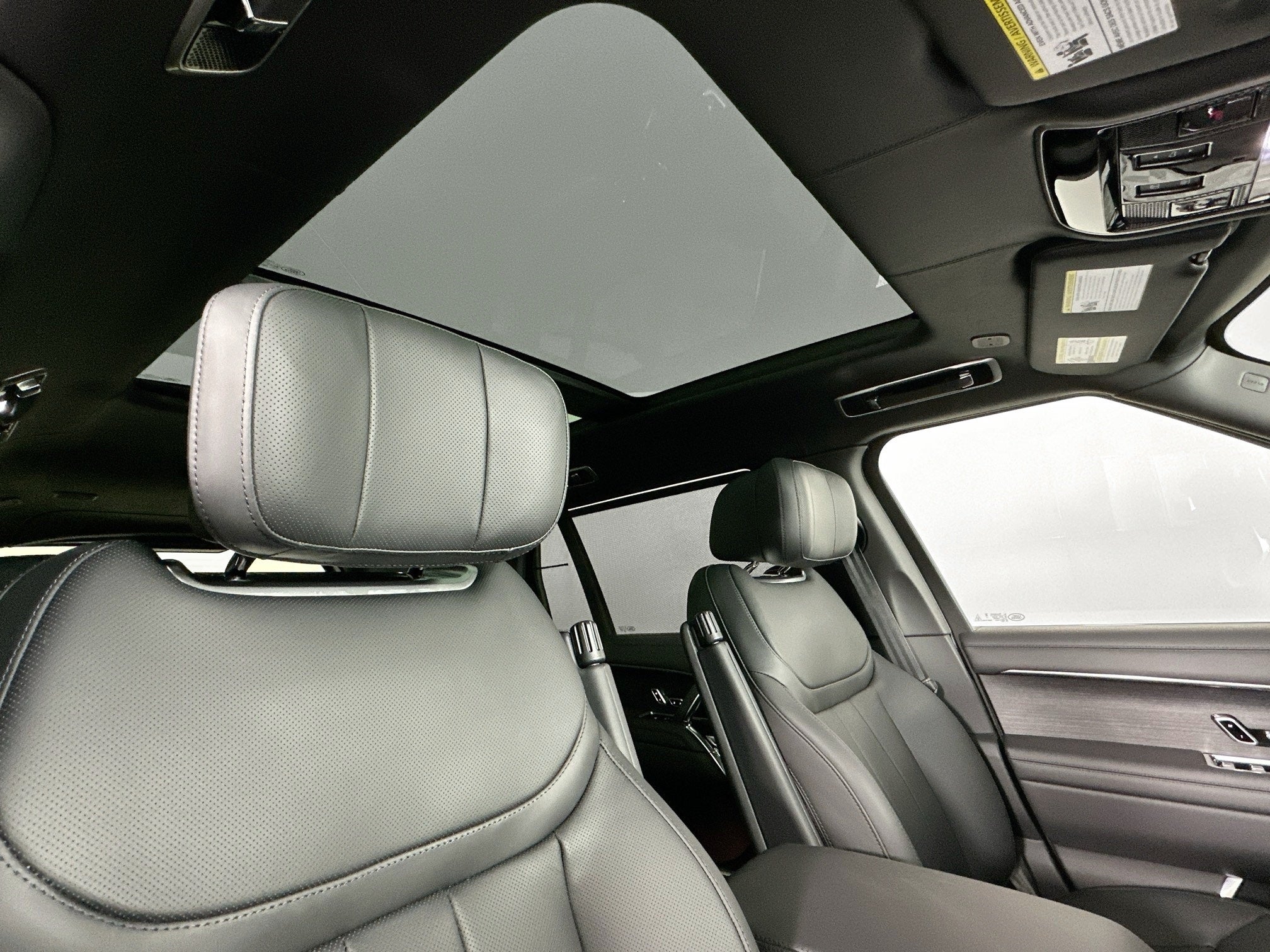 2025 Land Rover Range Rover Autobiography