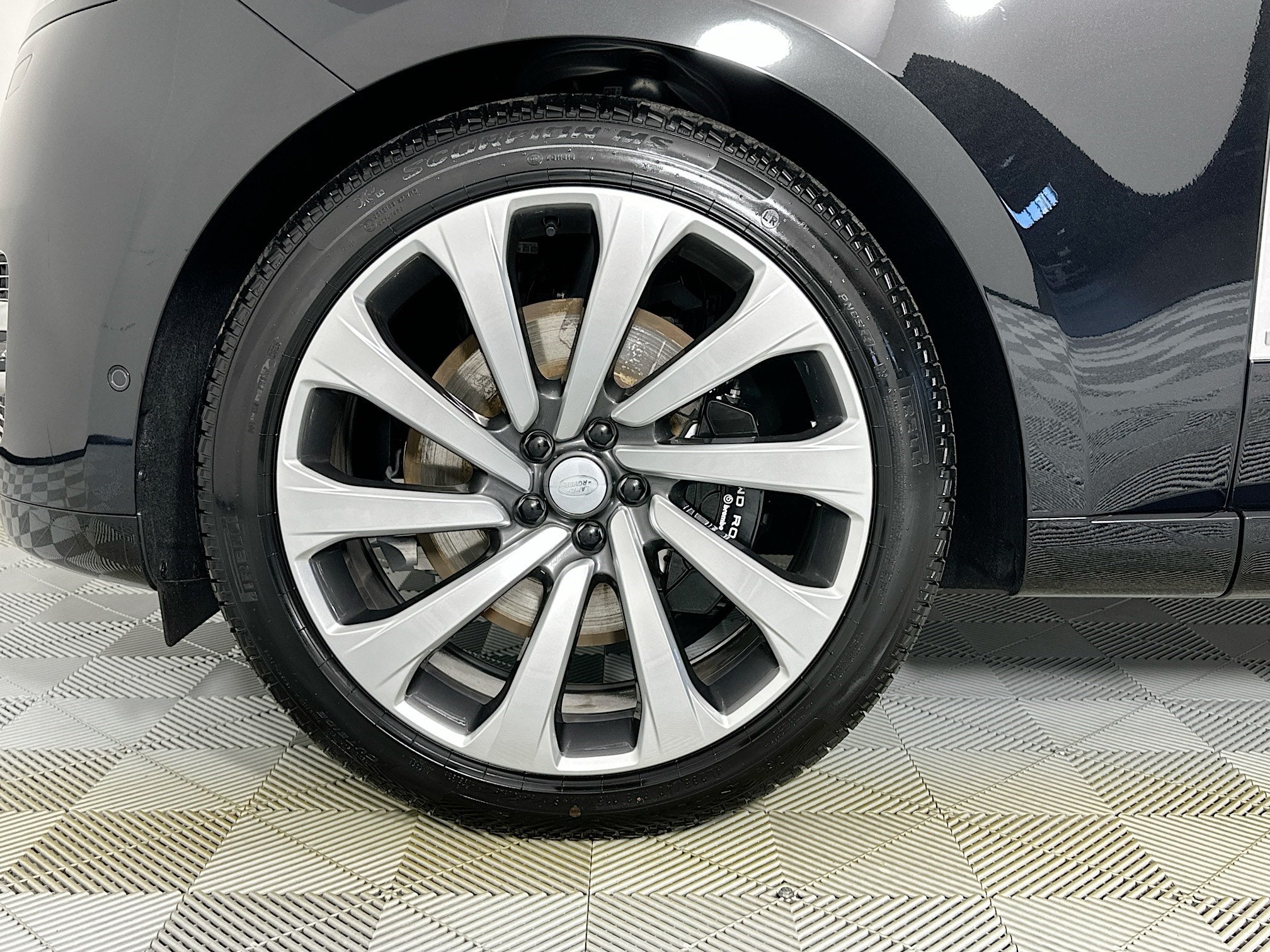 2025 Land Rover Range Rover Autobiography