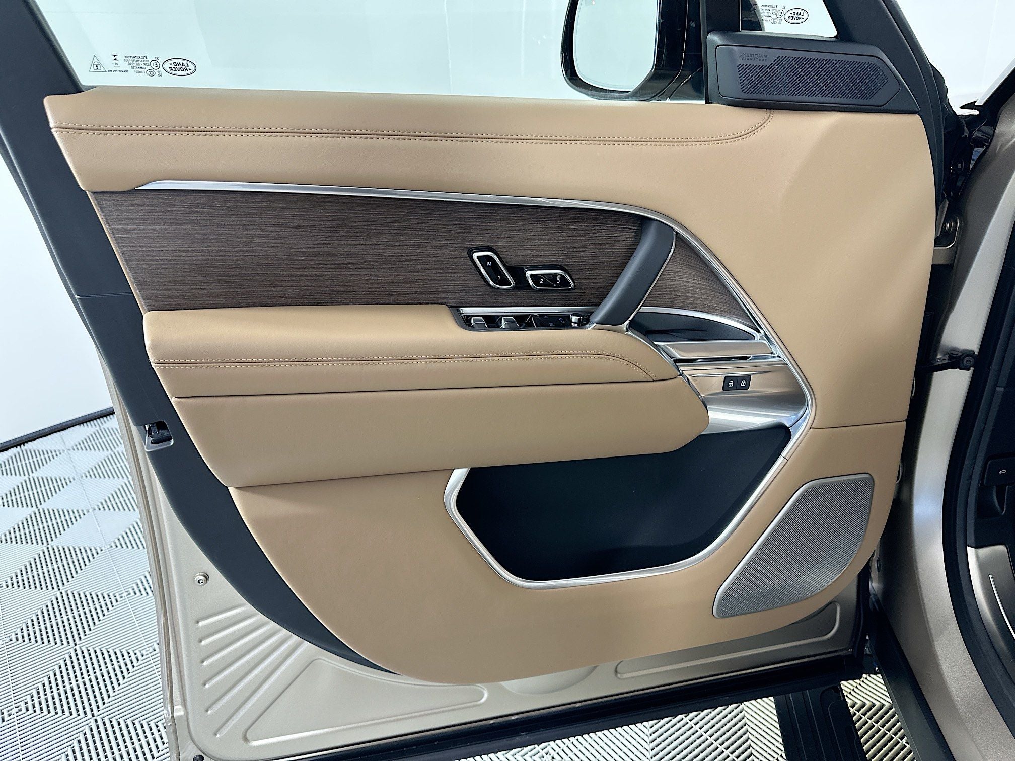 2026 Land Rover Range Rover Autobiography