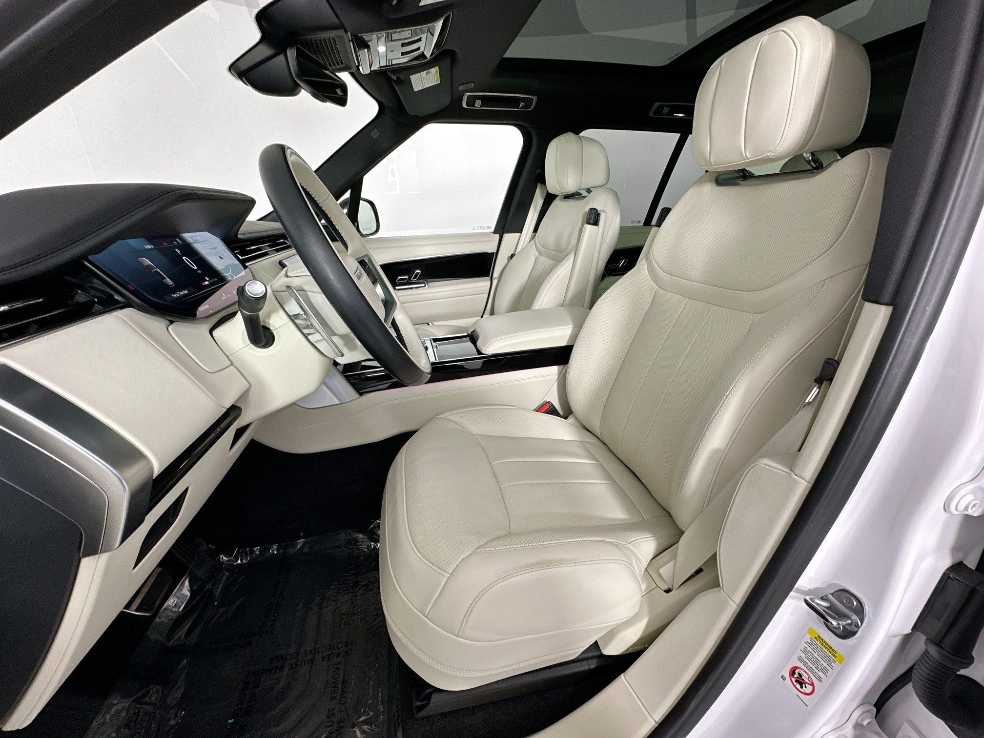 2023 Land Rover Range Rover SE