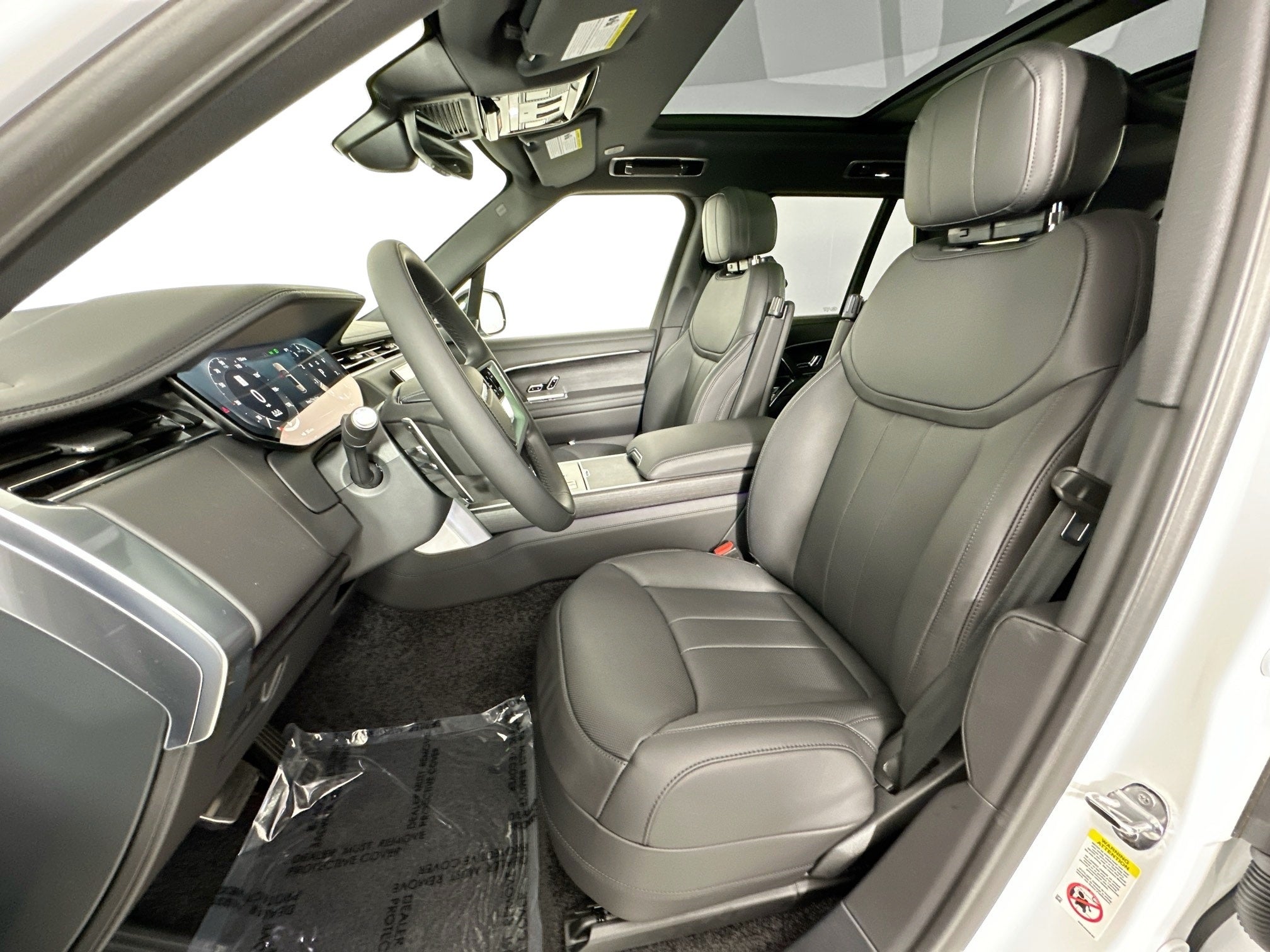 2025 Land Rover Range Rover SE