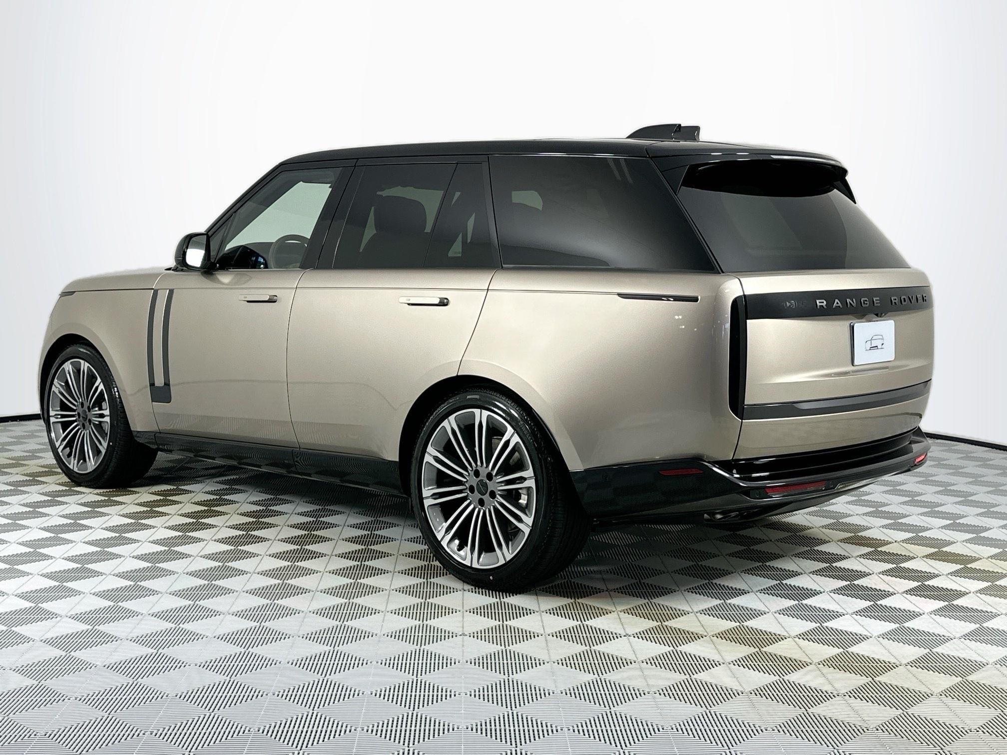 2026 Land Rover Range Rover SE