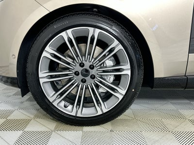 2026 Land Rover Range Rover SE