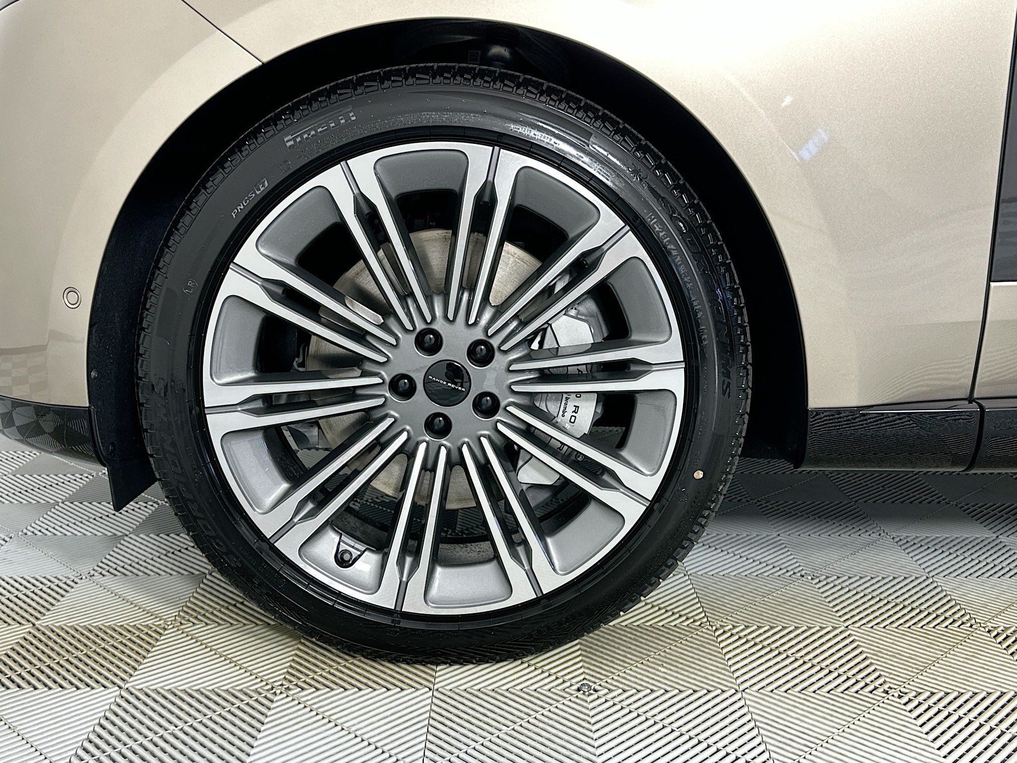 2026 Land Rover Range Rover SE