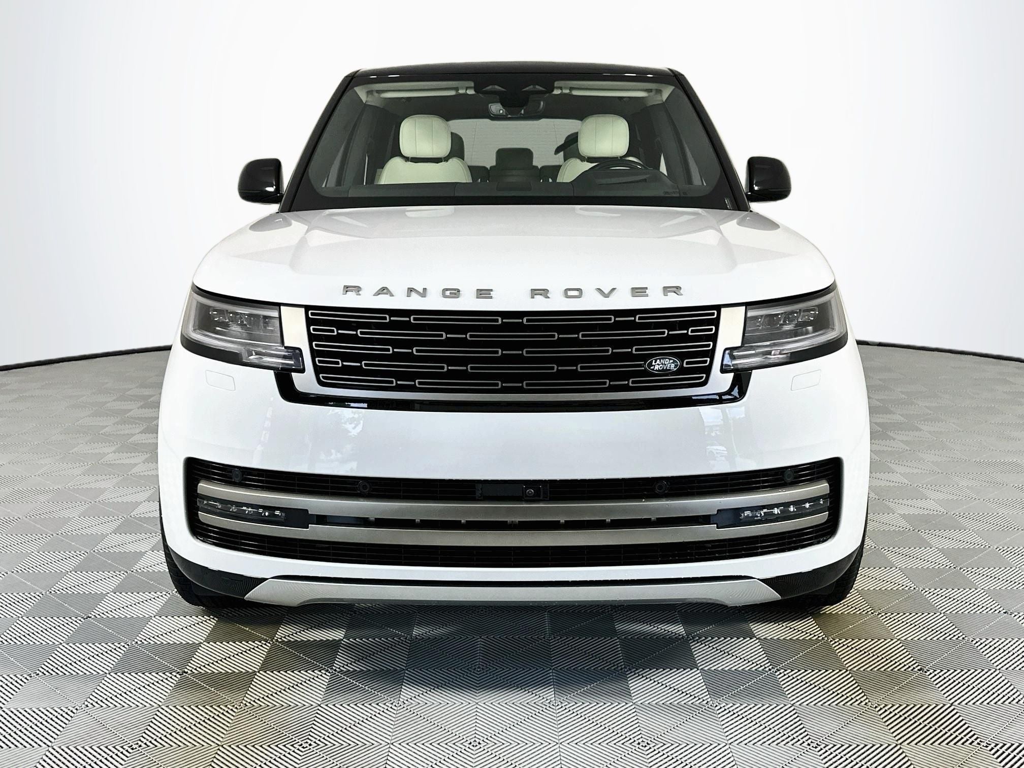2027 Land Rover Range Rover SE