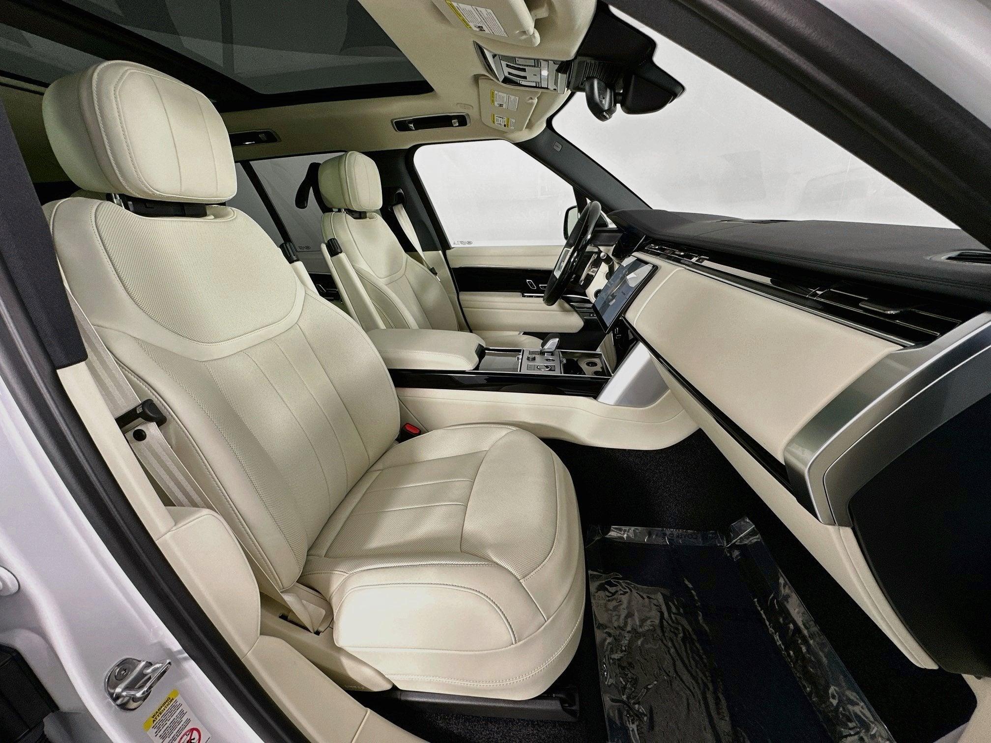2027 Land Rover Range Rover SE