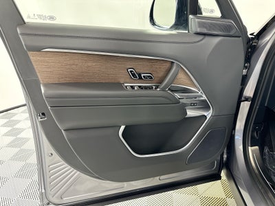2025 Land Rover Range Rover SE
