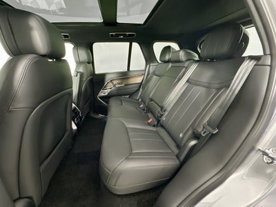 2025 Land Rover Range Rover SE