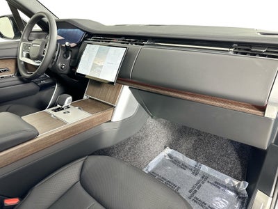 2025 Land Rover Range Rover SE