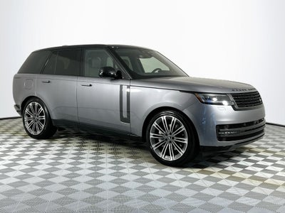2025 Land Rover Range Rover SE