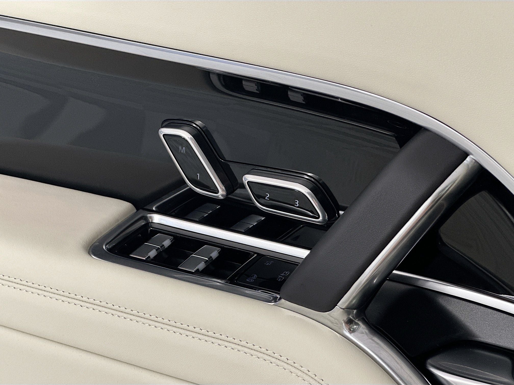 2026 Land Rover Range Rover SE