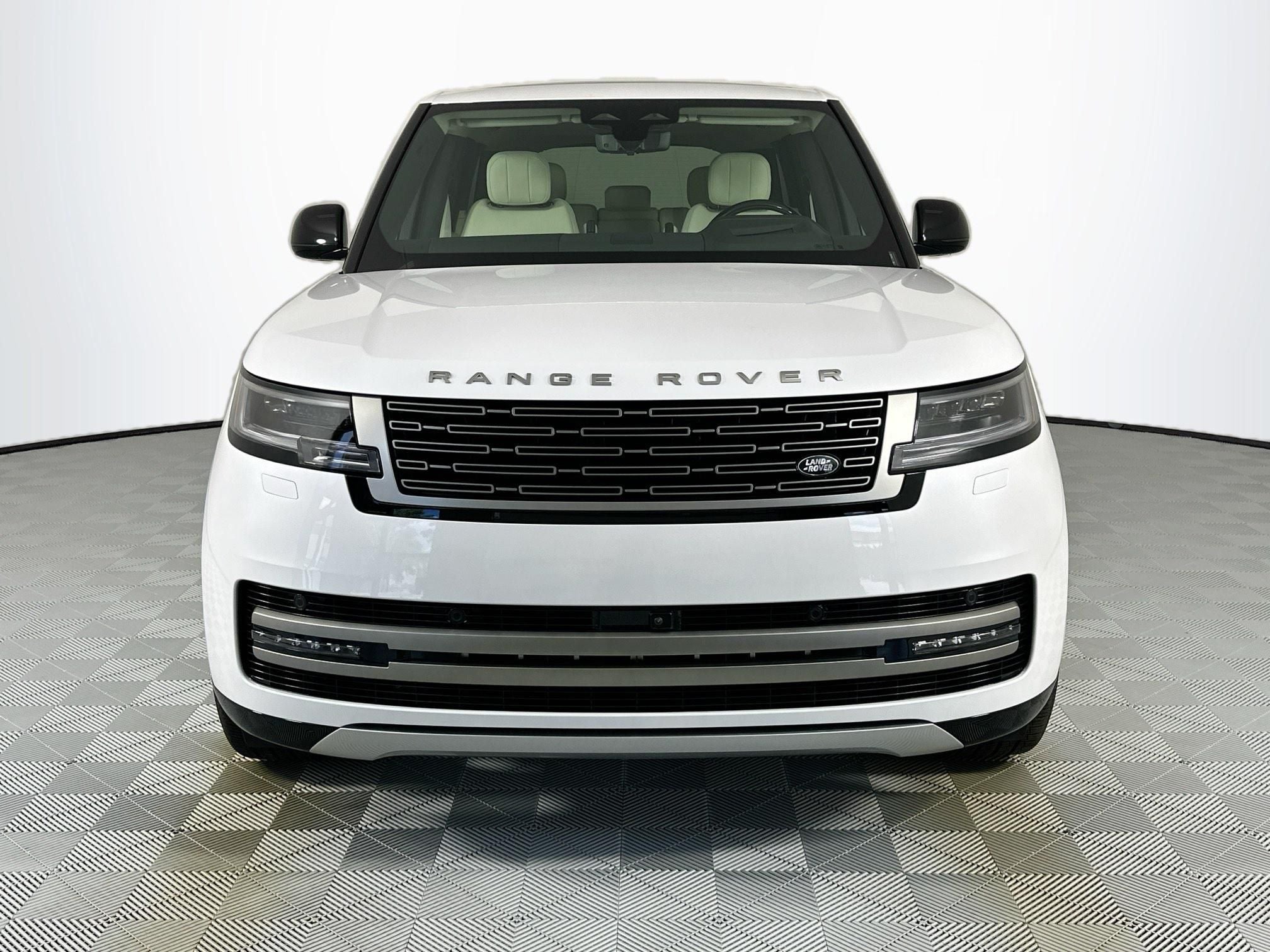 2026 Land Rover Range Rover SE