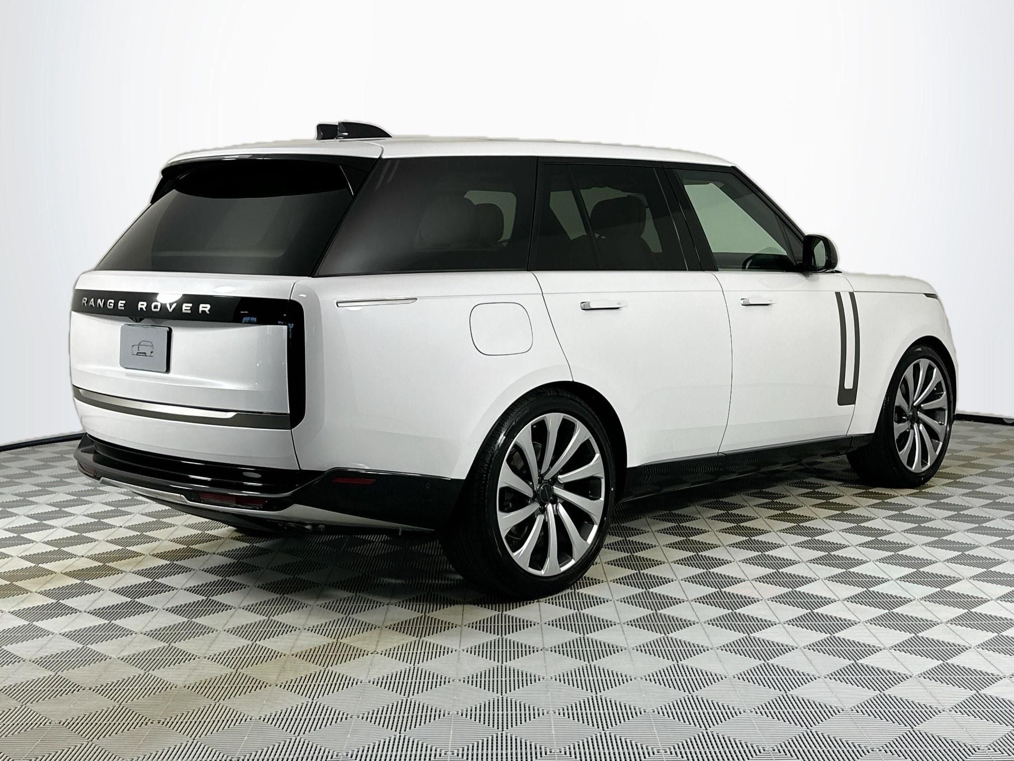 2026 Land Rover Range Rover SE
