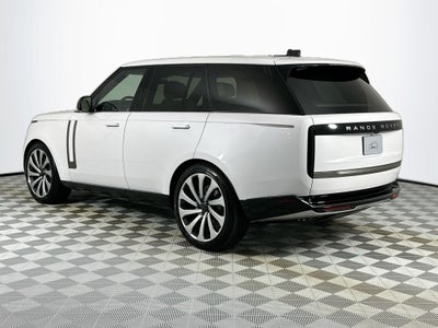 2026 Land Rover Range Rover SE