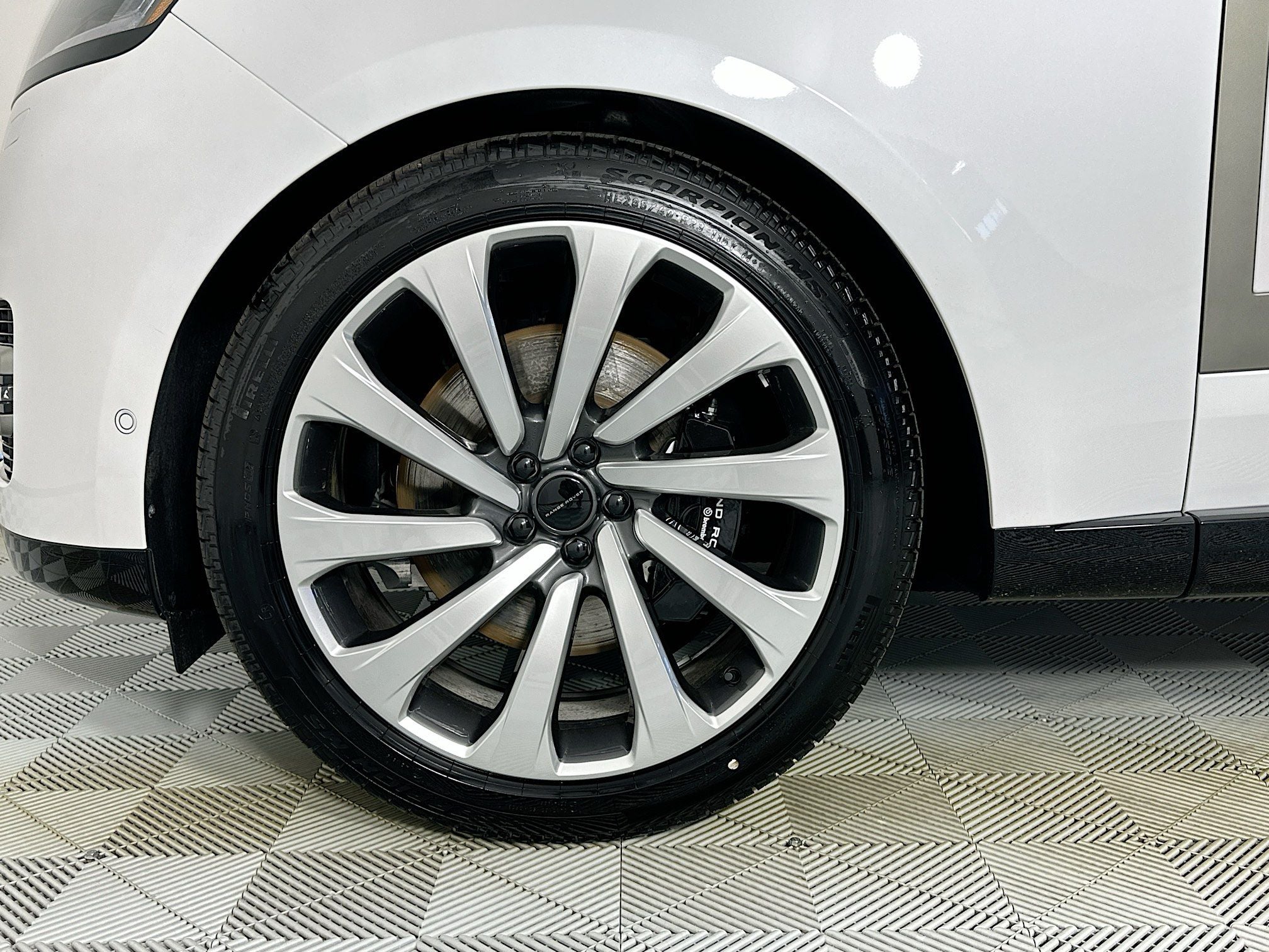 2026 Land Rover Range Rover SE