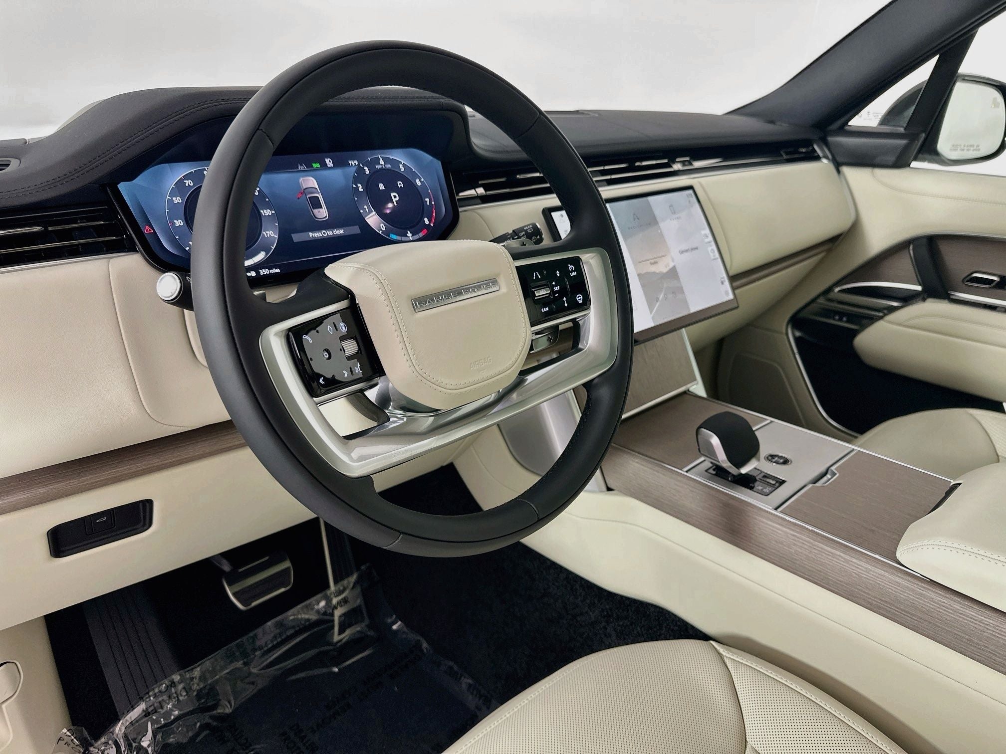 2026 Land Rover Range Rover SE