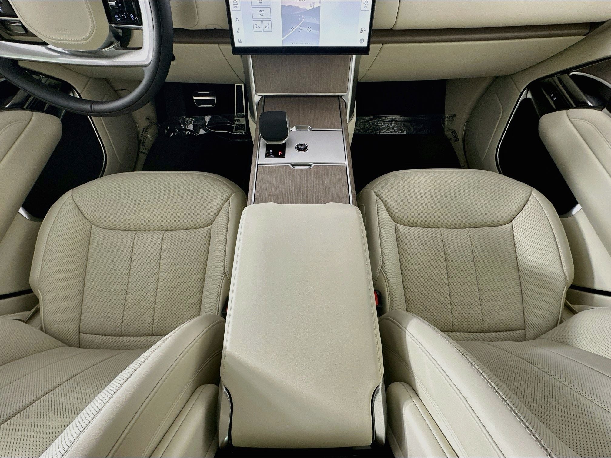 2026 Land Rover Range Rover SE