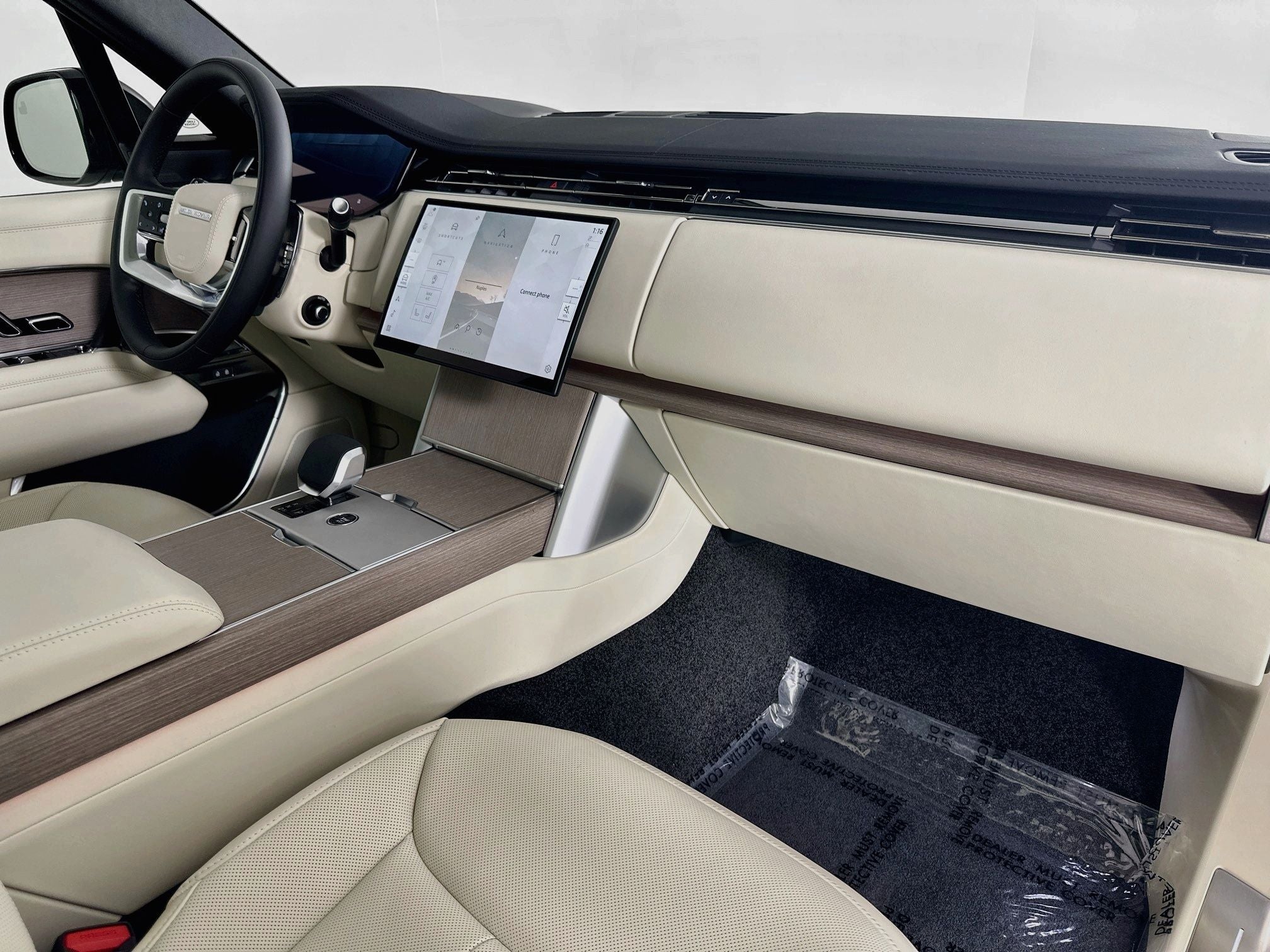 2026 Land Rover Range Rover SE