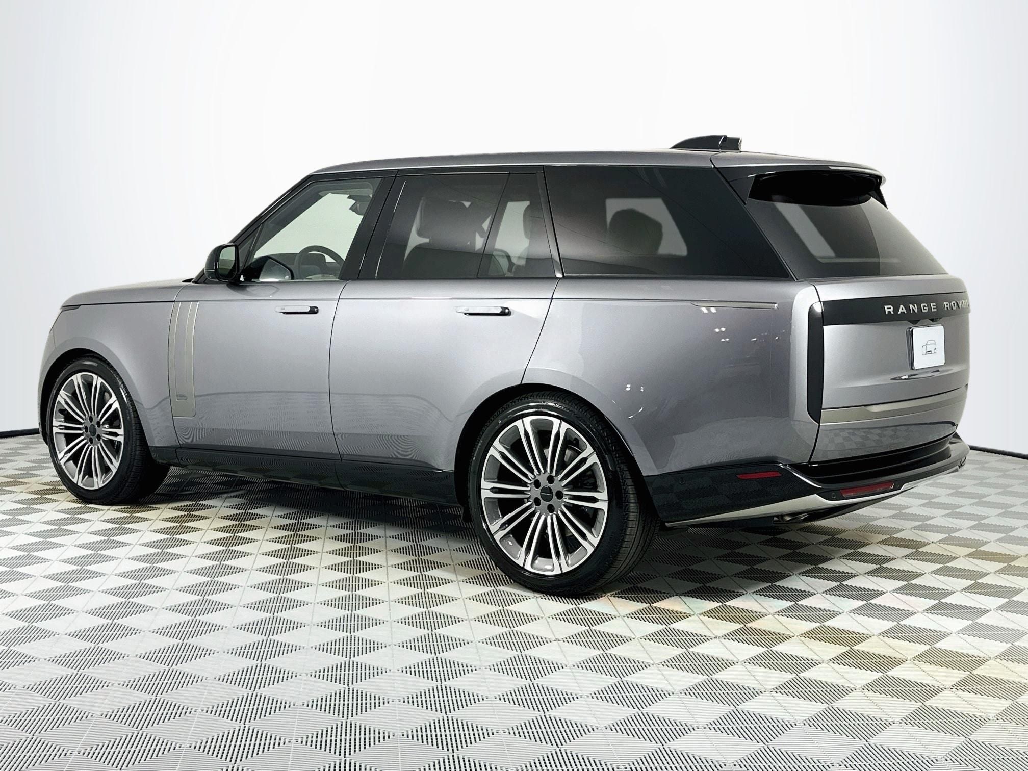 2026 Land Rover Range Rover SE