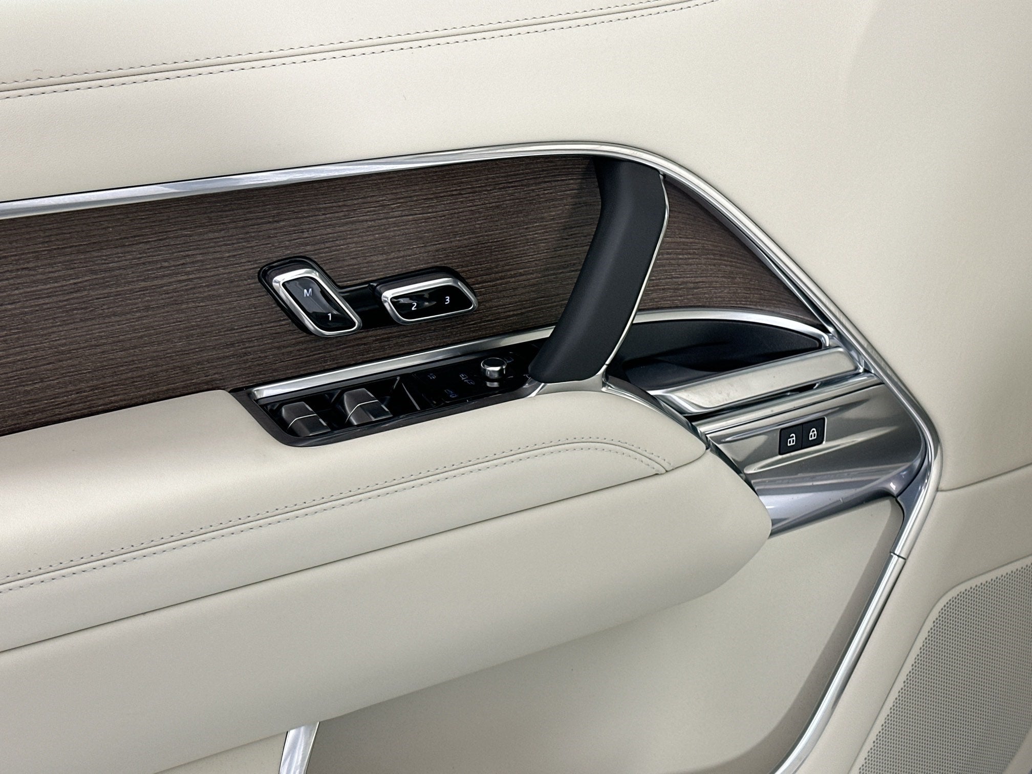 2026 Land Rover Range Rover SE