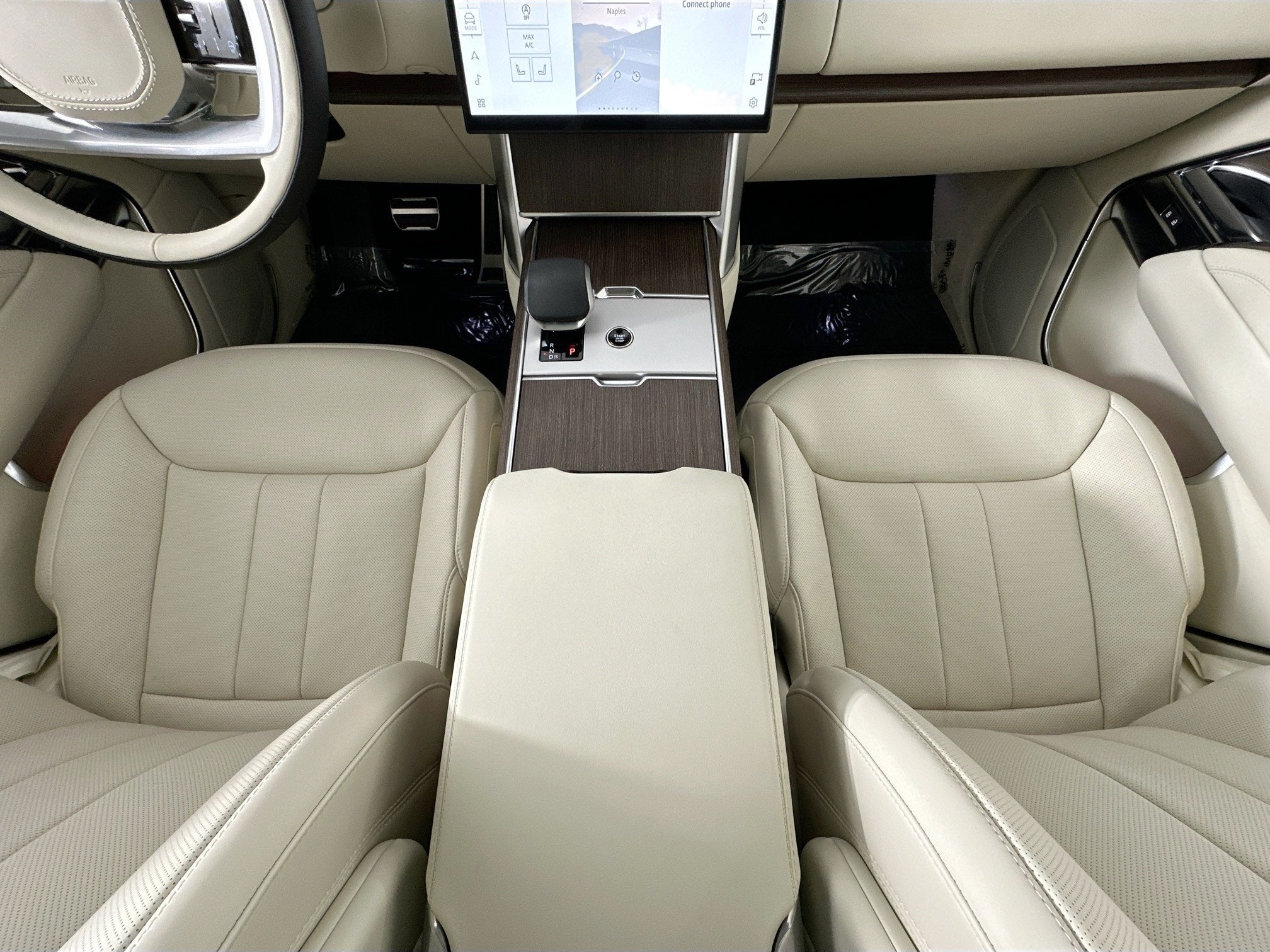 2026 Land Rover Range Rover SE