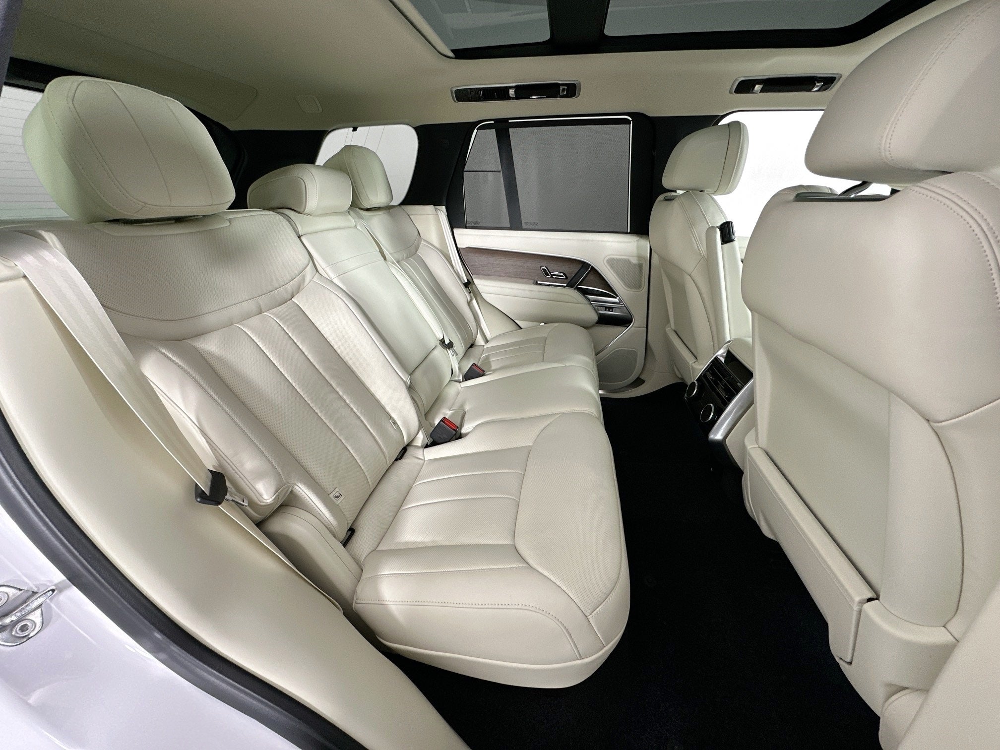 2026 Land Rover Range Rover SE