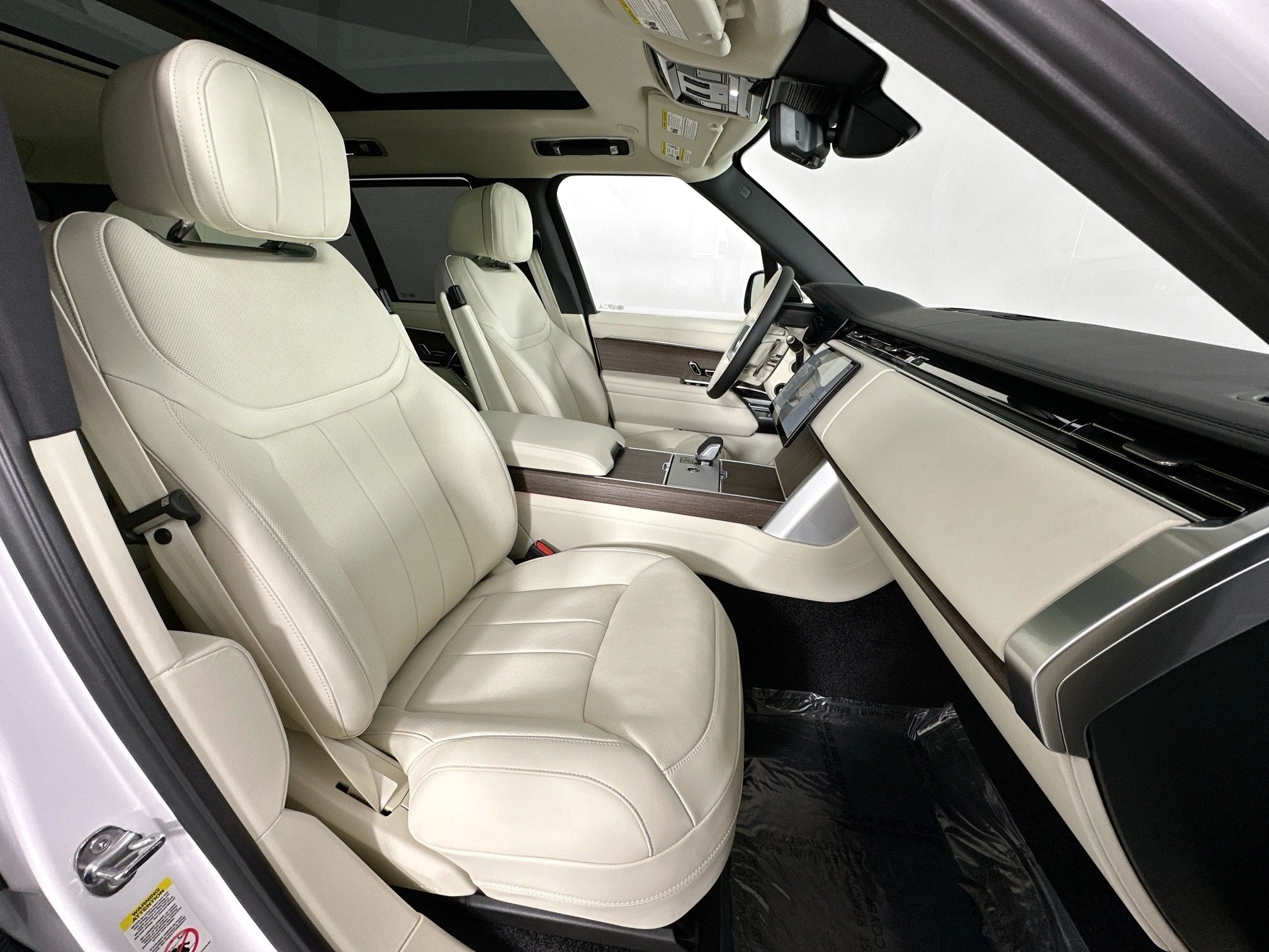 2026 Land Rover Range Rover SE