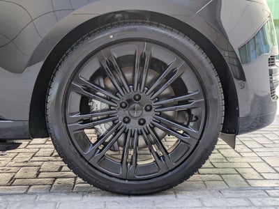 2026 Land Rover Range Rover SE