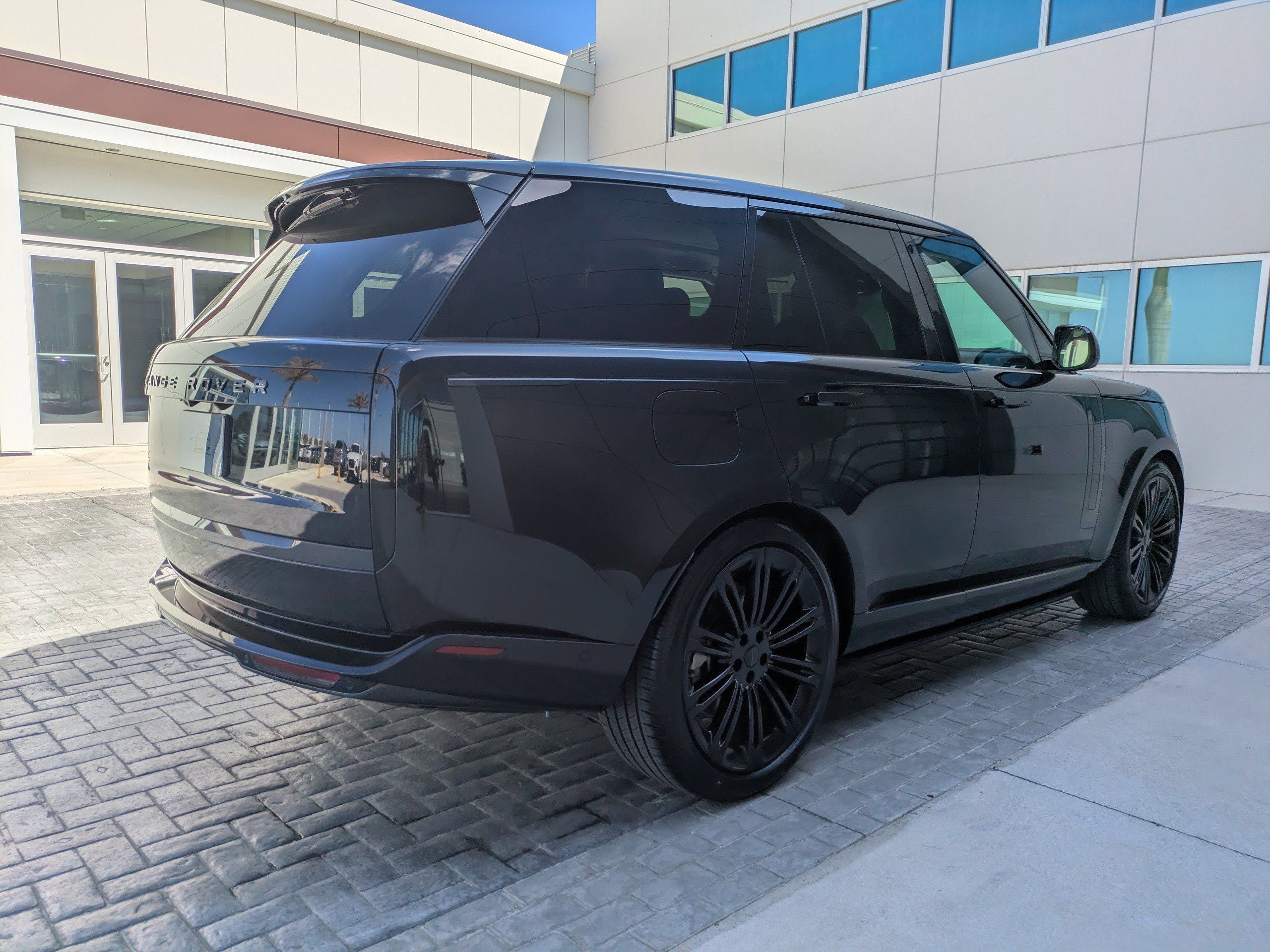 2026 Land Rover Range Rover SE