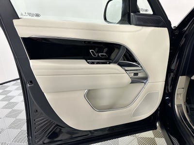 2025 Land Rover Range Rover SE