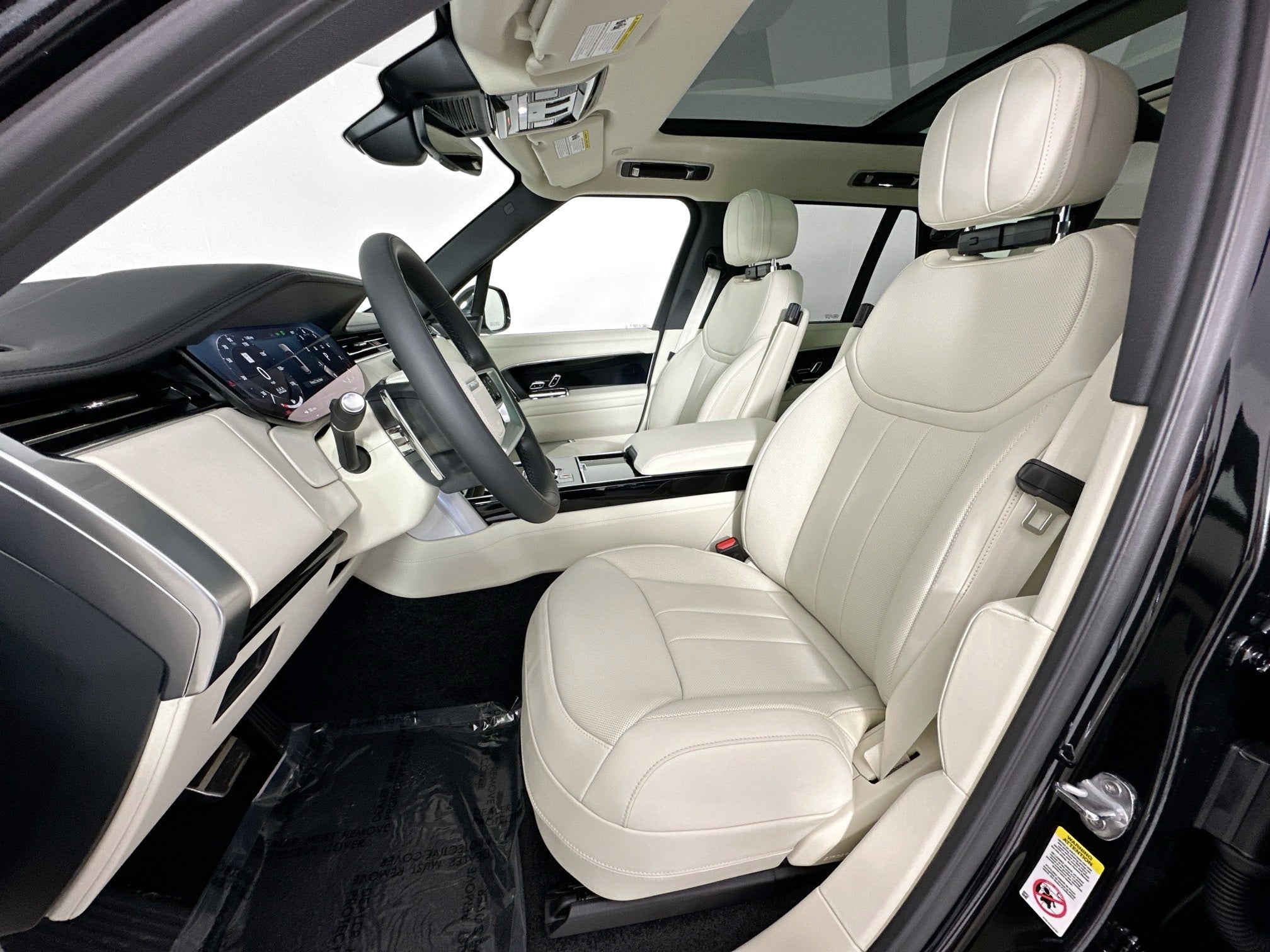 2025 Land Rover Range Rover SE