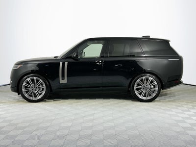 2025 Land Rover Range Rover SE