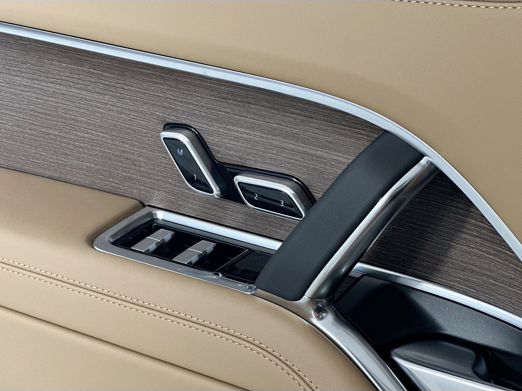 2026 Land Rover Range Rover SE