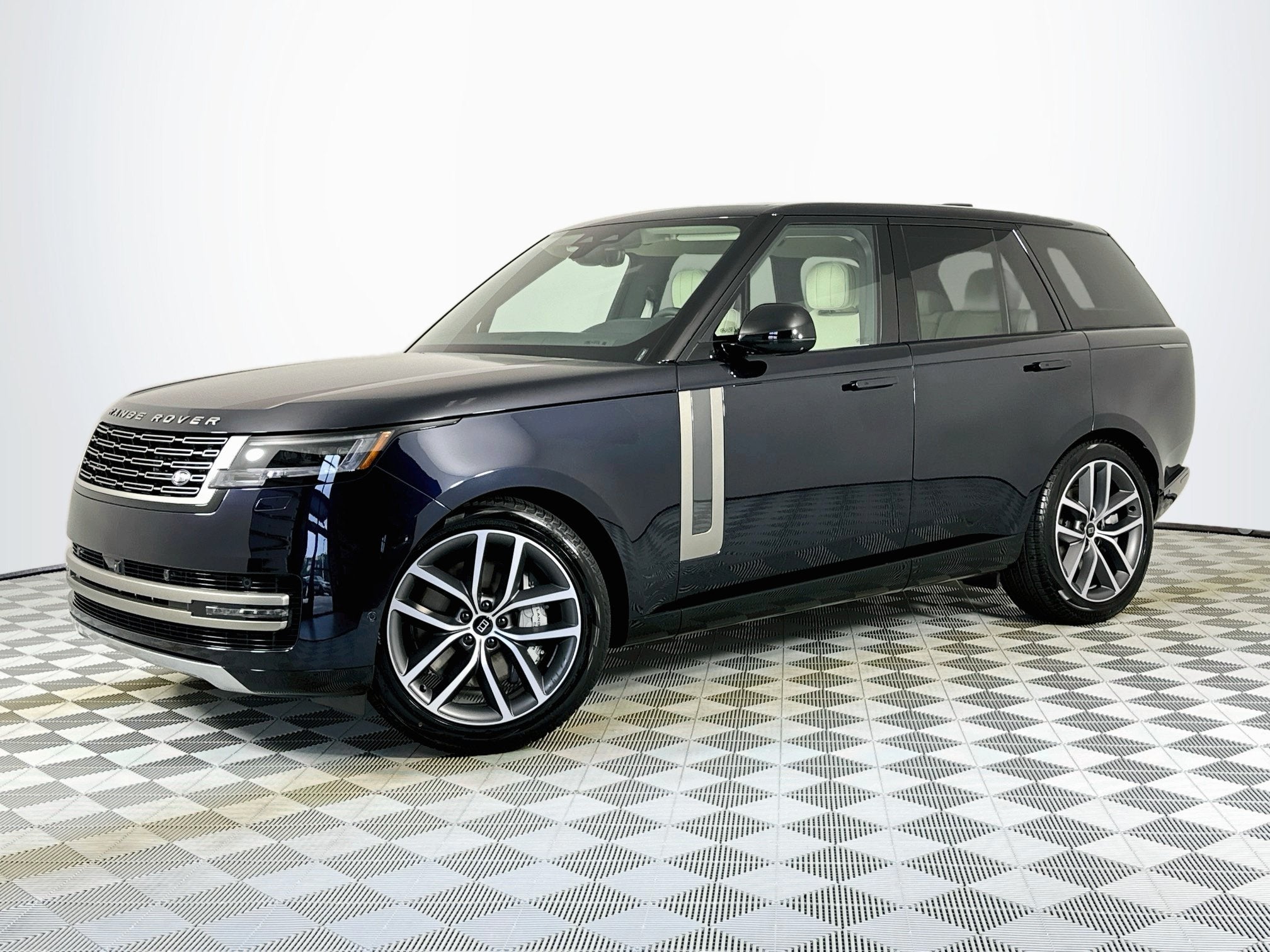 2027 Land Rover Range Rover SE