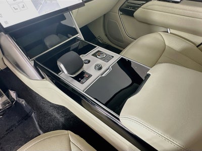 2027 Land Rover Range Rover SE