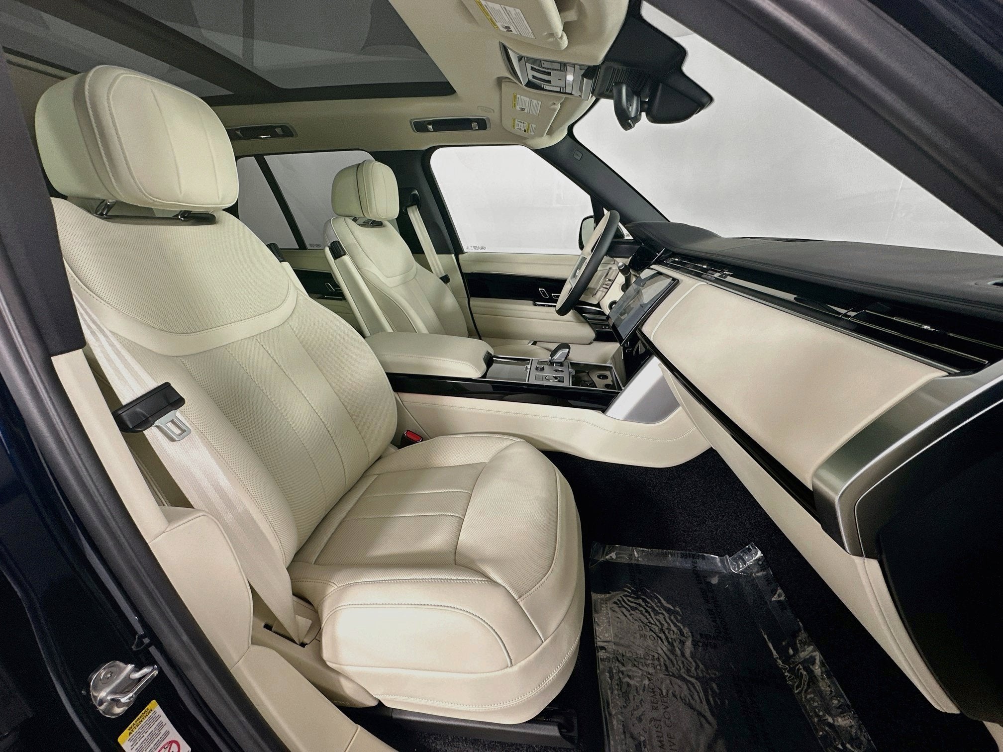 2027 Land Rover Range Rover SE