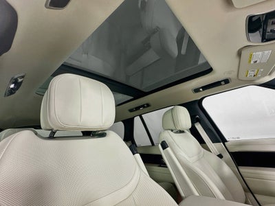2027 Land Rover Range Rover SE