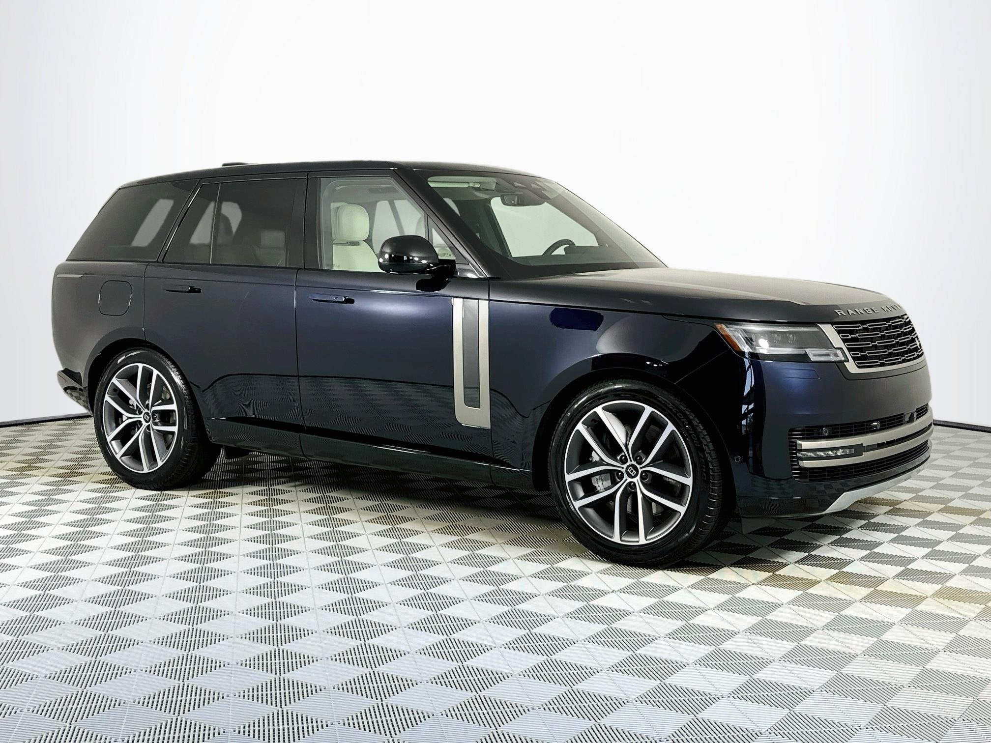 2027 Land Rover Range Rover SE