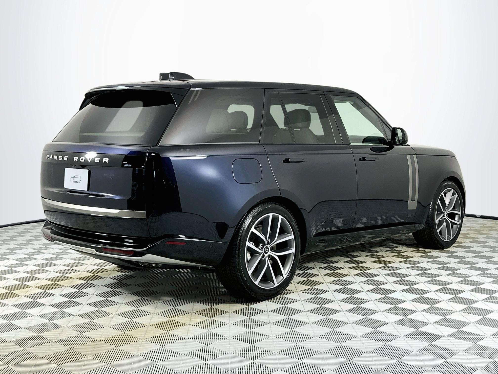 2027 Land Rover Range Rover SE