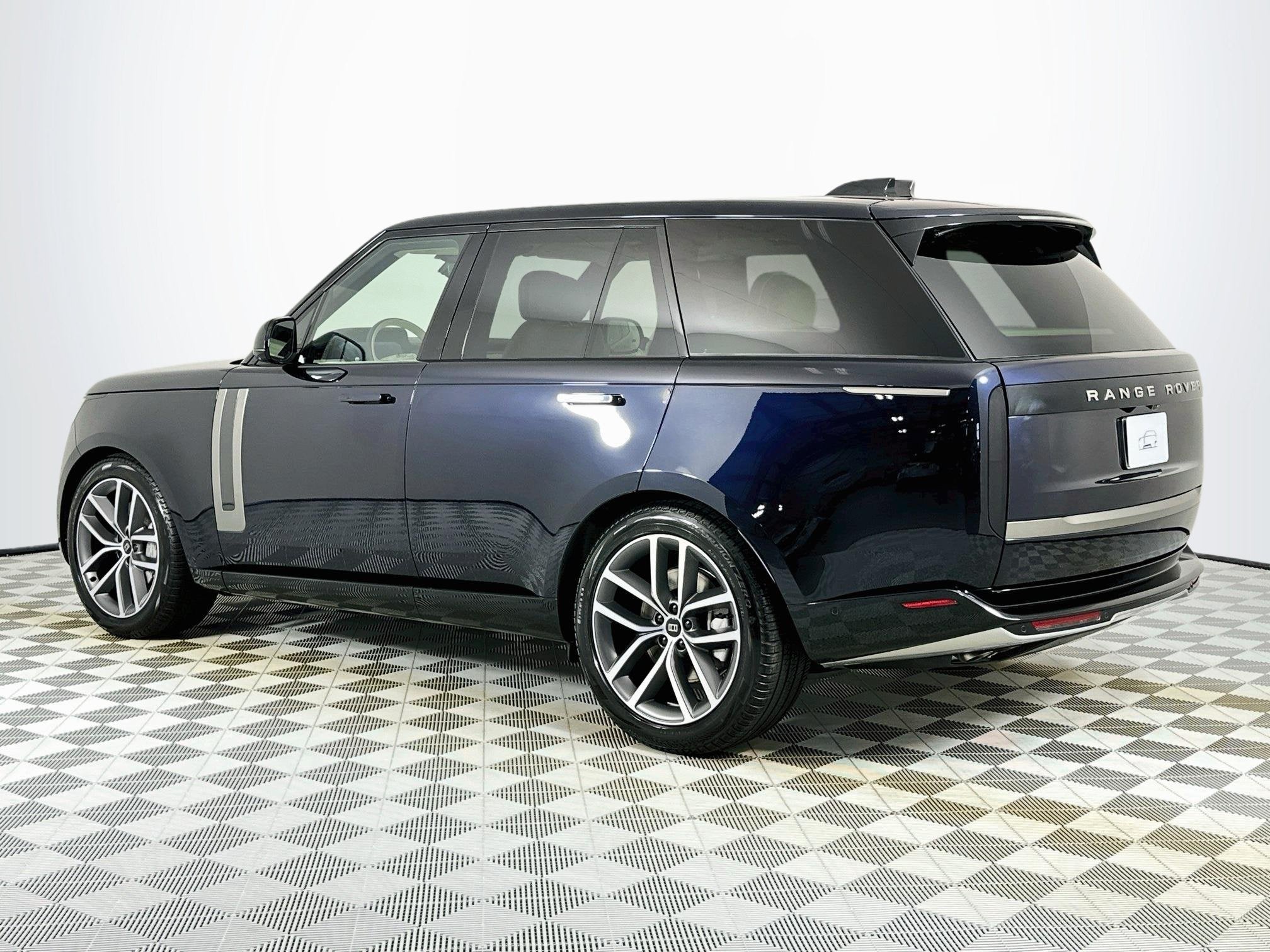 2027 Land Rover Range Rover SE