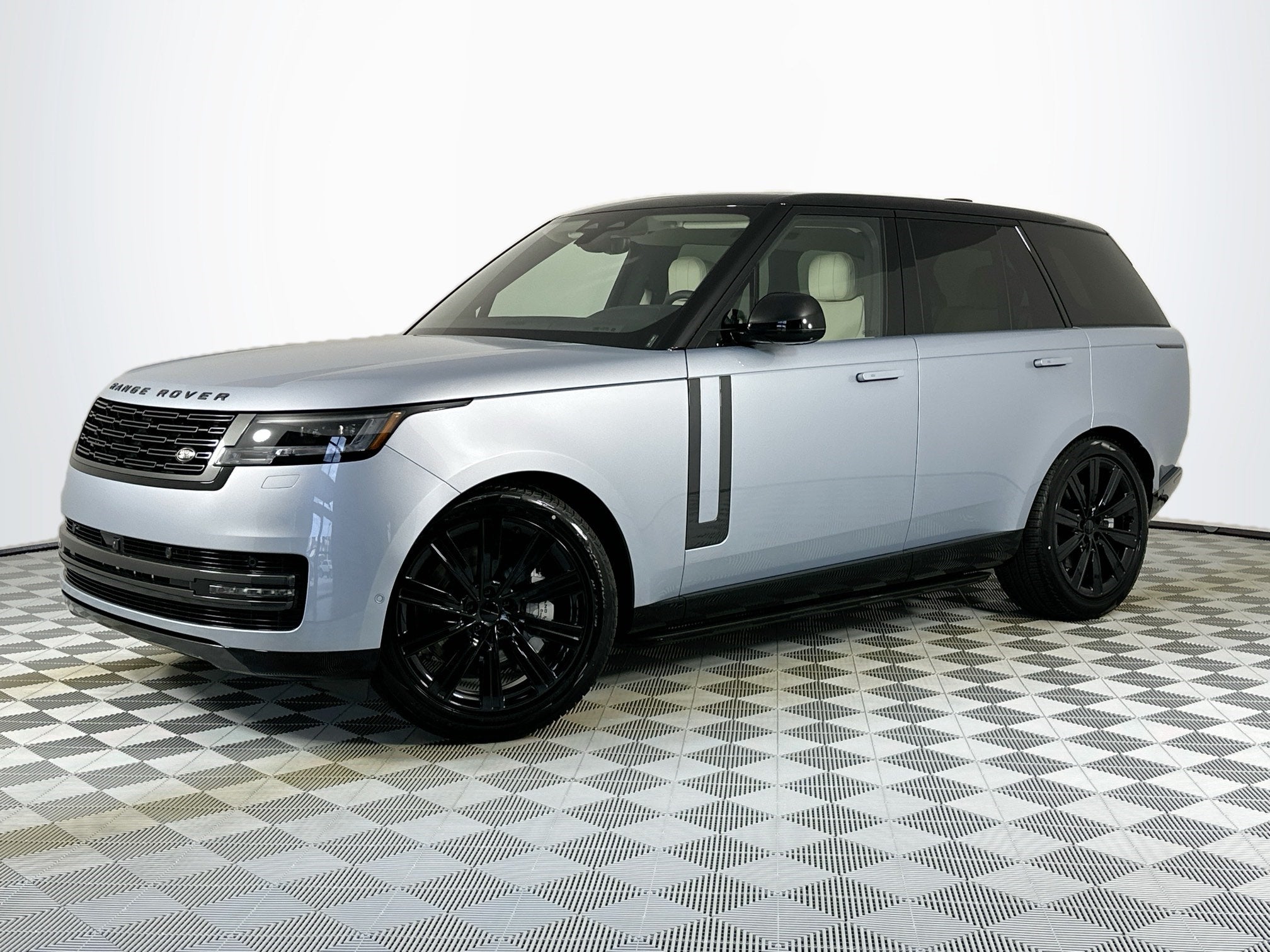 2026 Land Rover Range Rover SE