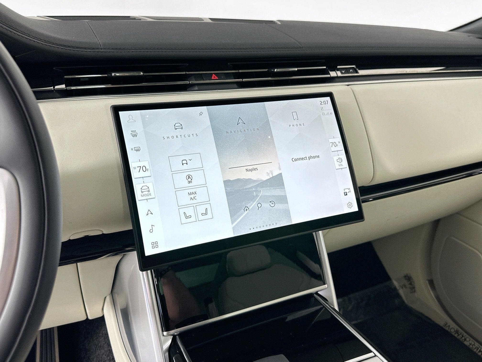 2026 Land Rover Range Rover SE