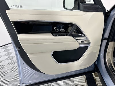 2026 Land Rover Range Rover SE