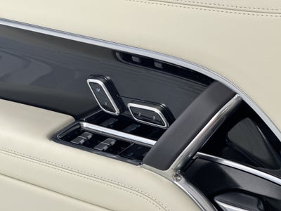 2026 Land Rover Range Rover SE