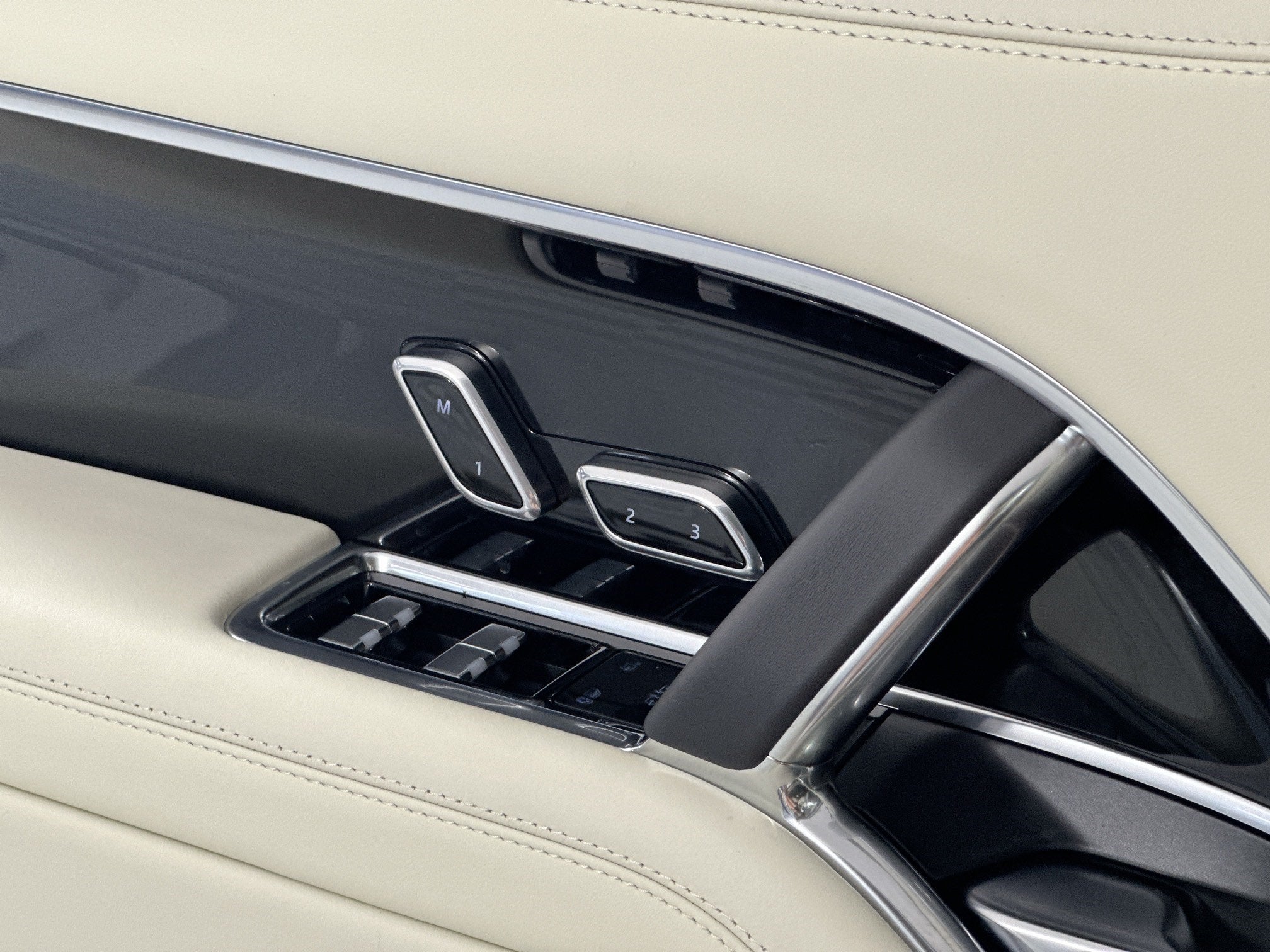 2026 Land Rover Range Rover SE