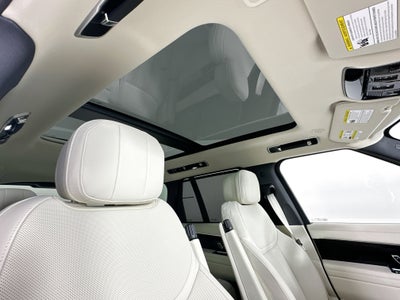 2026 Land Rover Range Rover SE