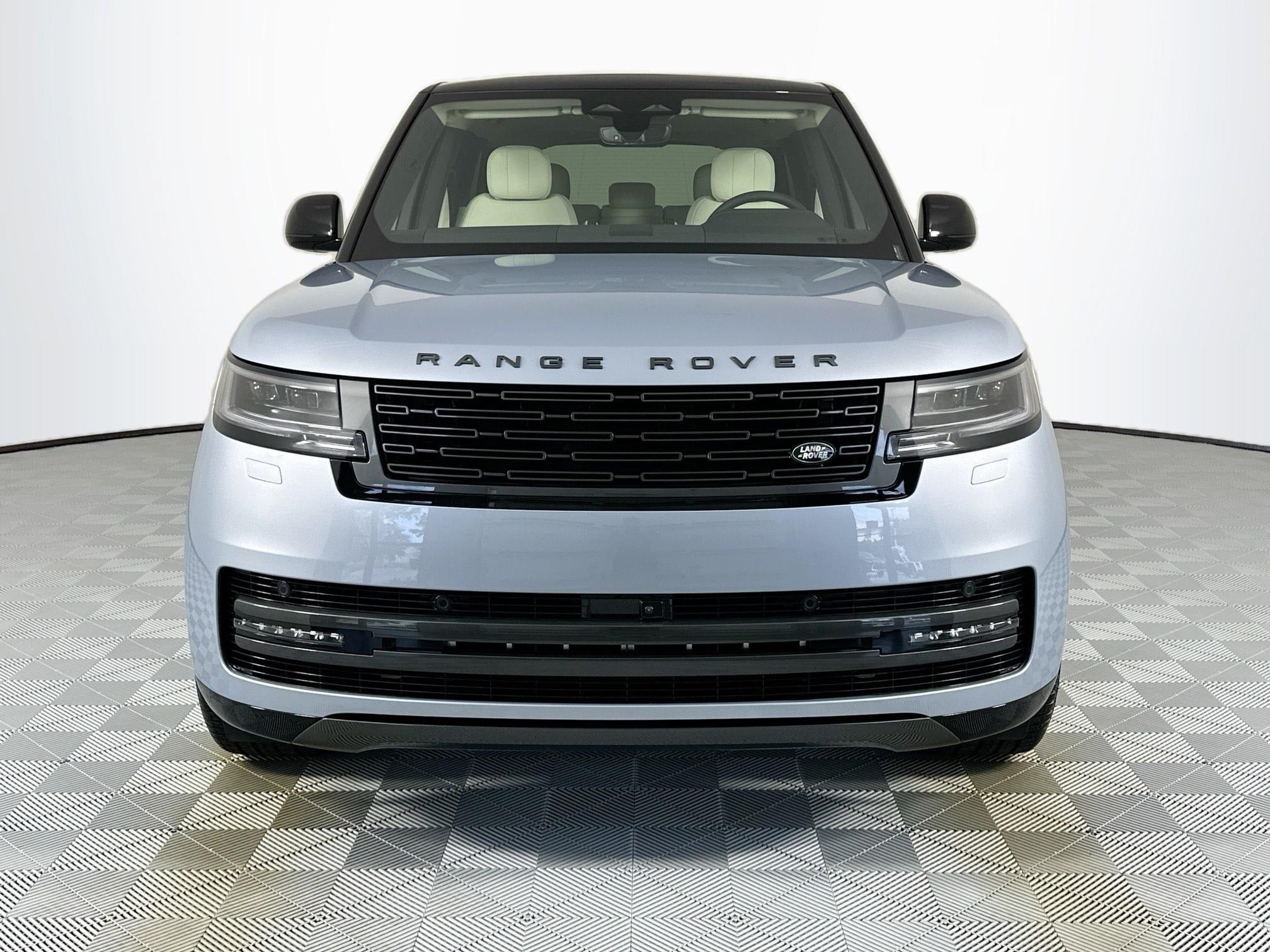 2026 Land Rover Range Rover SE