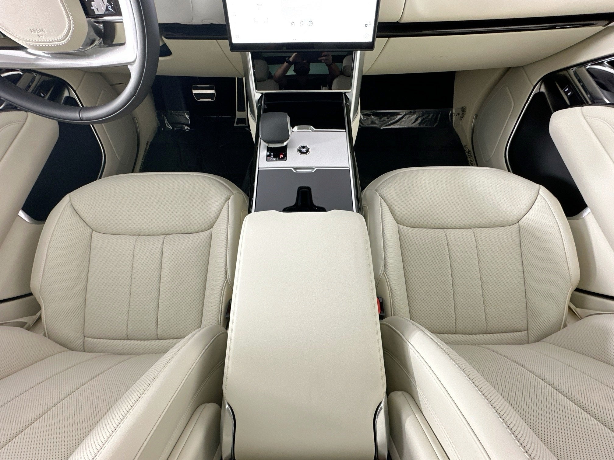 2026 Land Rover Range Rover SE