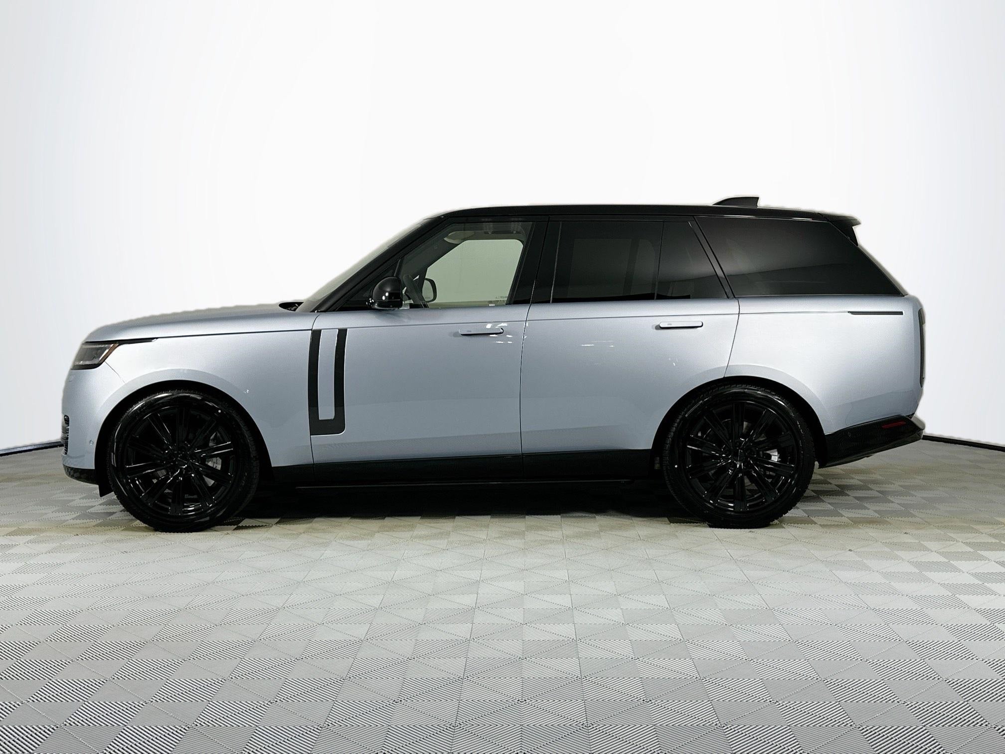 2026 Land Rover Range Rover SE