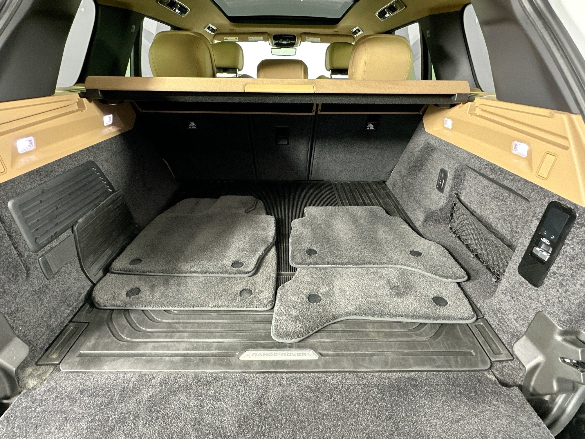 2024 Land Rover Range Rover SE